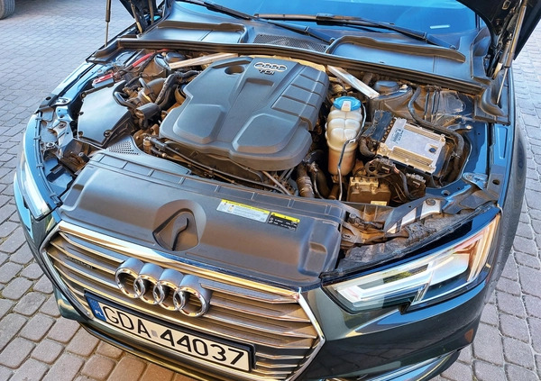 Audi A4 cena 104900 przebieg: 139740, rok produkcji 2016 z Kąty Wrocławskie małe 436